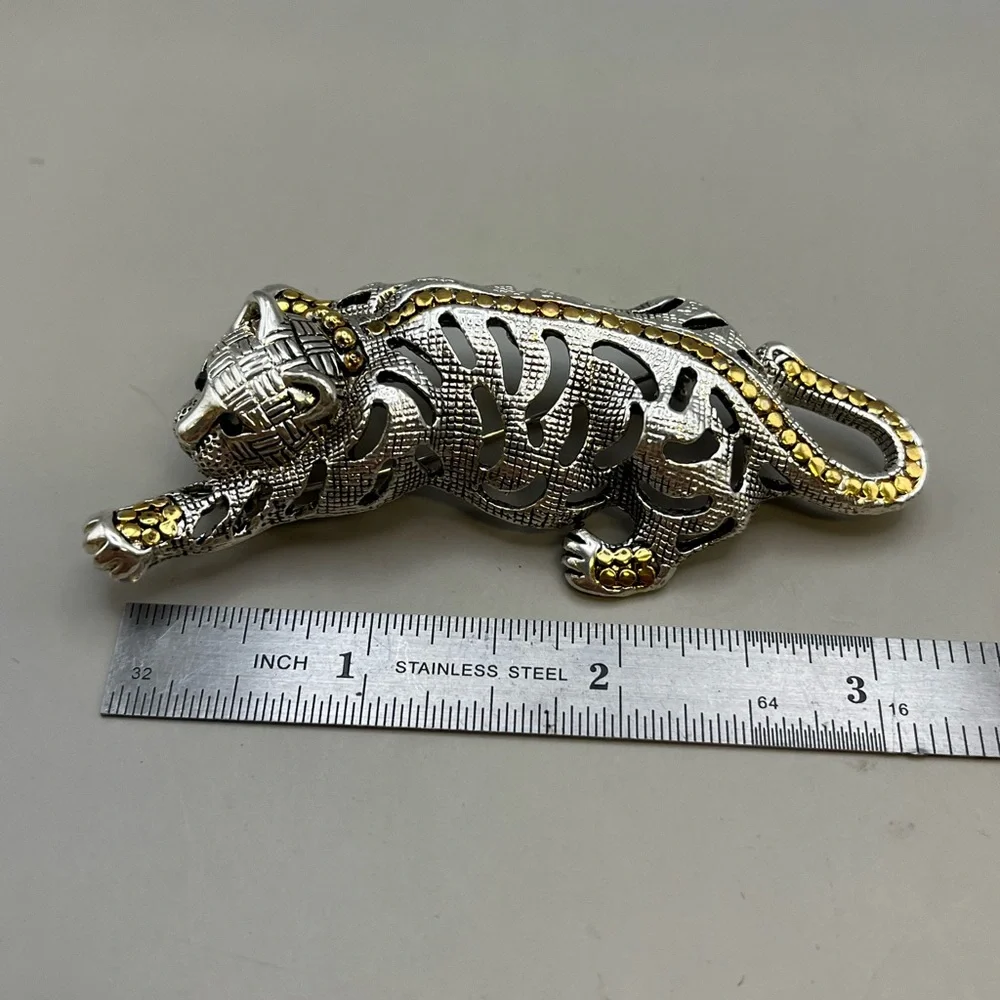 Elegant Silver and Gold Bontage Leopard Brooch